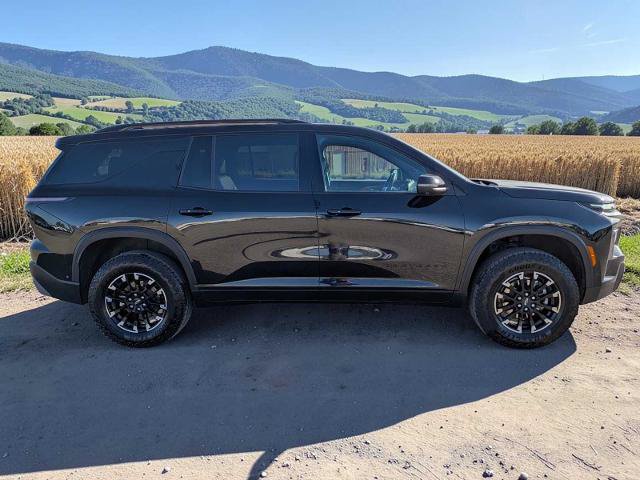 Used 2024 Chevrolet Traverse Z71 w/ Enhanced Driving Package AWD/4WD image 7
