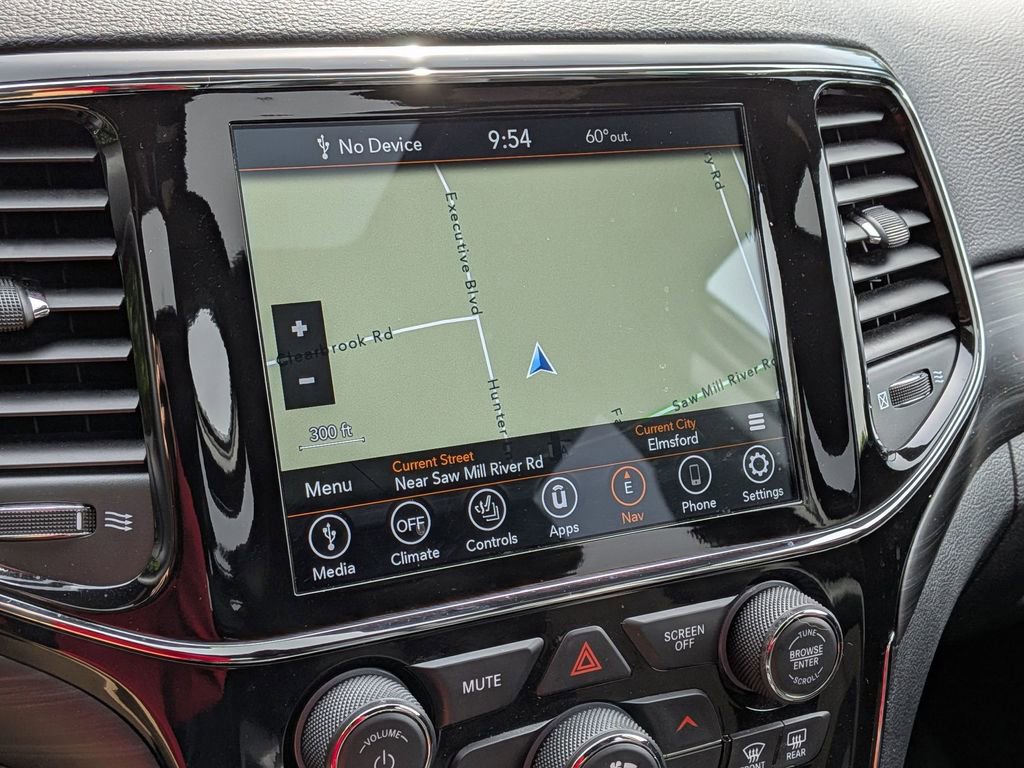 Used 2021 Jeep Grand Cherokee Laredo X AWD/4WD image 18