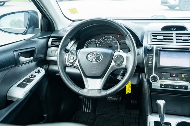 Used 2012 Toyota Camry SE FWD image 33