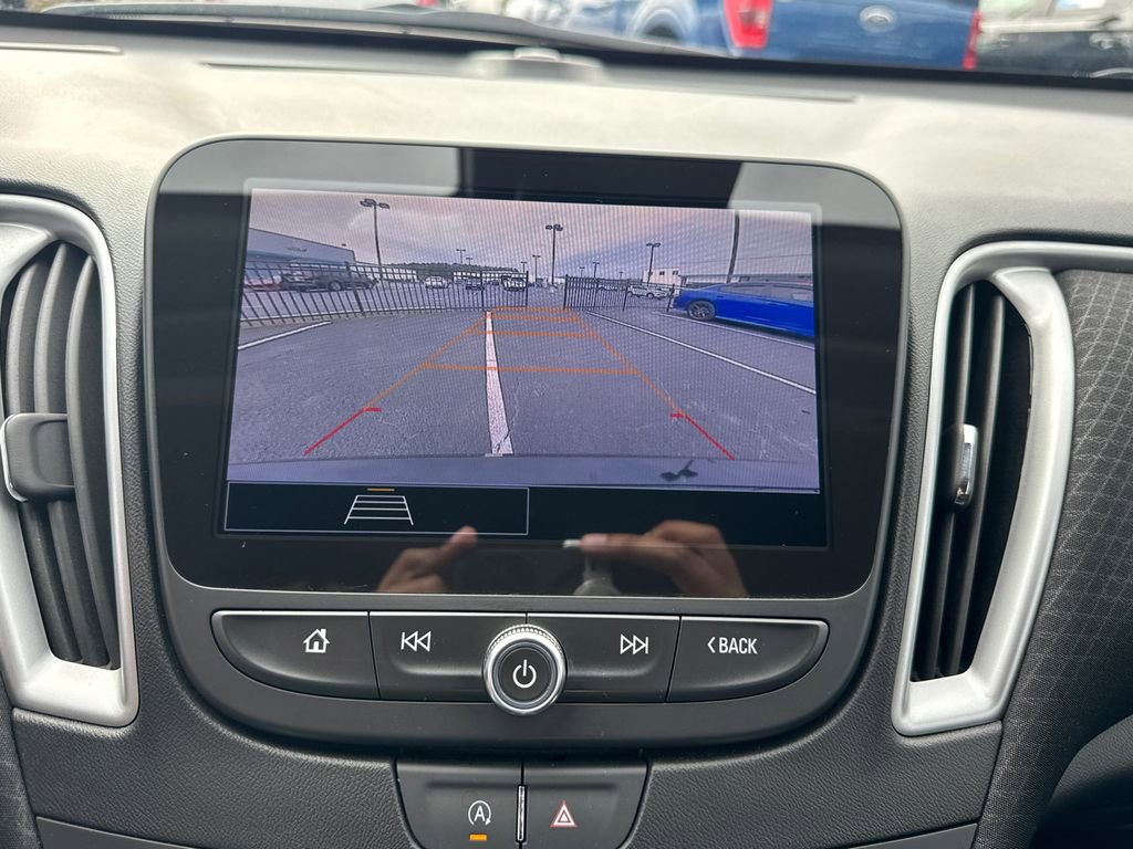 Used 2024 Chevrolet Malibu LT image 29