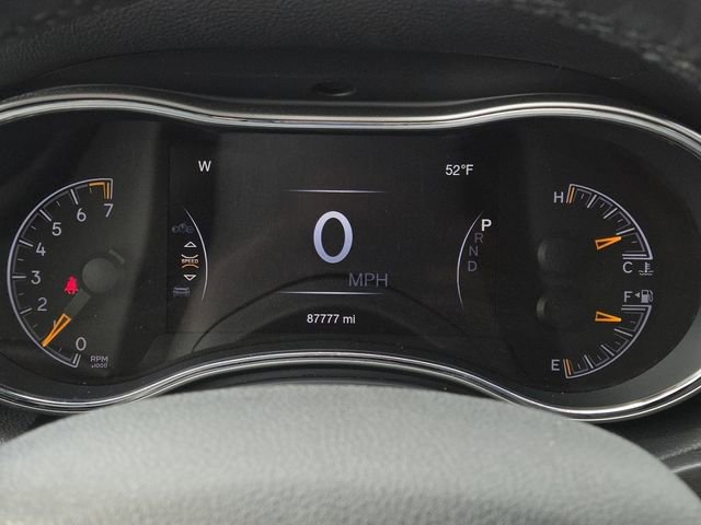 Used 2018 Jeep Grand Cherokee Laredo image 33