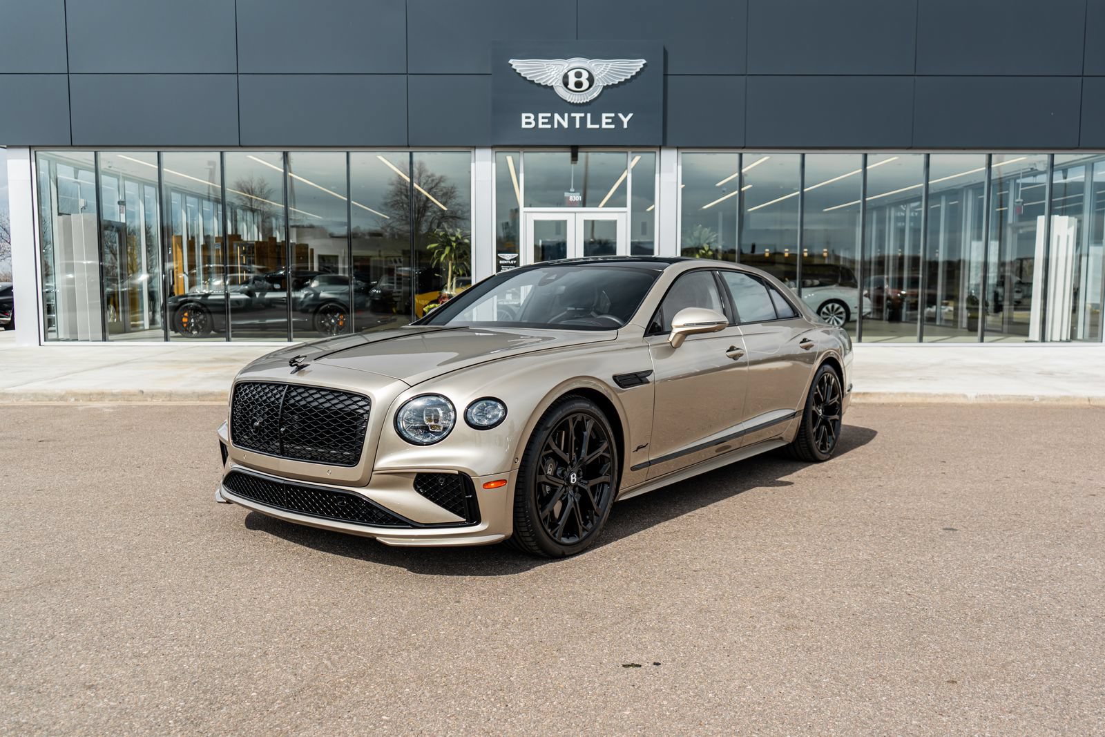 Certified 2025 Bentley Flying Spur Plug-In Hybrid AWD/4WD image 1