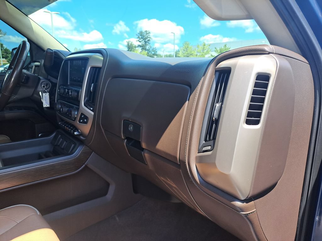 Used 2017 GMC Sierra 1500 Denali w/ Denali Ultimate Package AWD/4WD image 31