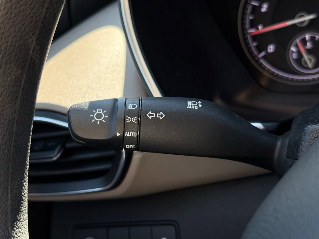 Used 2023 Hyundai Santa Fe SE image 27