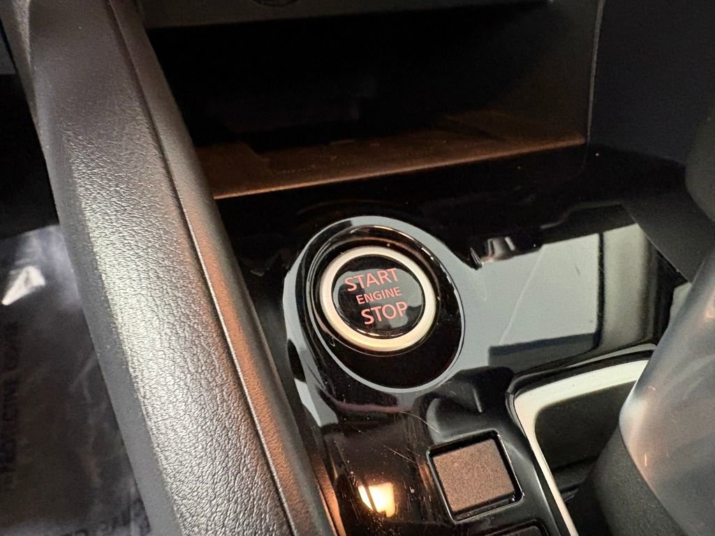 Used 2025 Nissan Versa SR w/ Trunk Package image 21