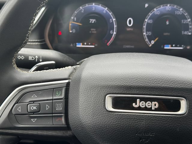 Certified 2023 Jeep Grand Cherokee Laredo AWD/4WD image 24