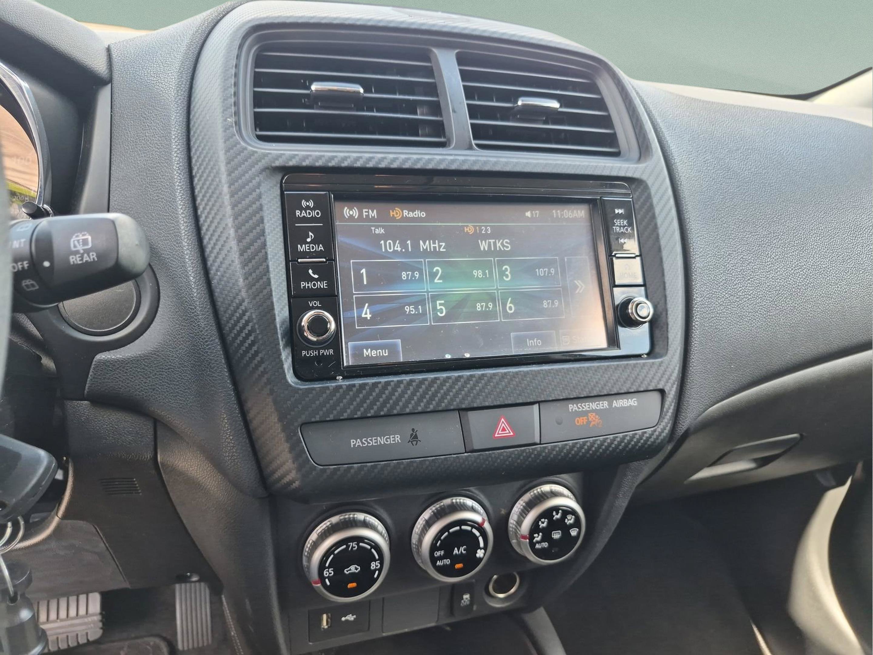 Used 2022 Mitsubishi Outlander Sport ES FWD image 12