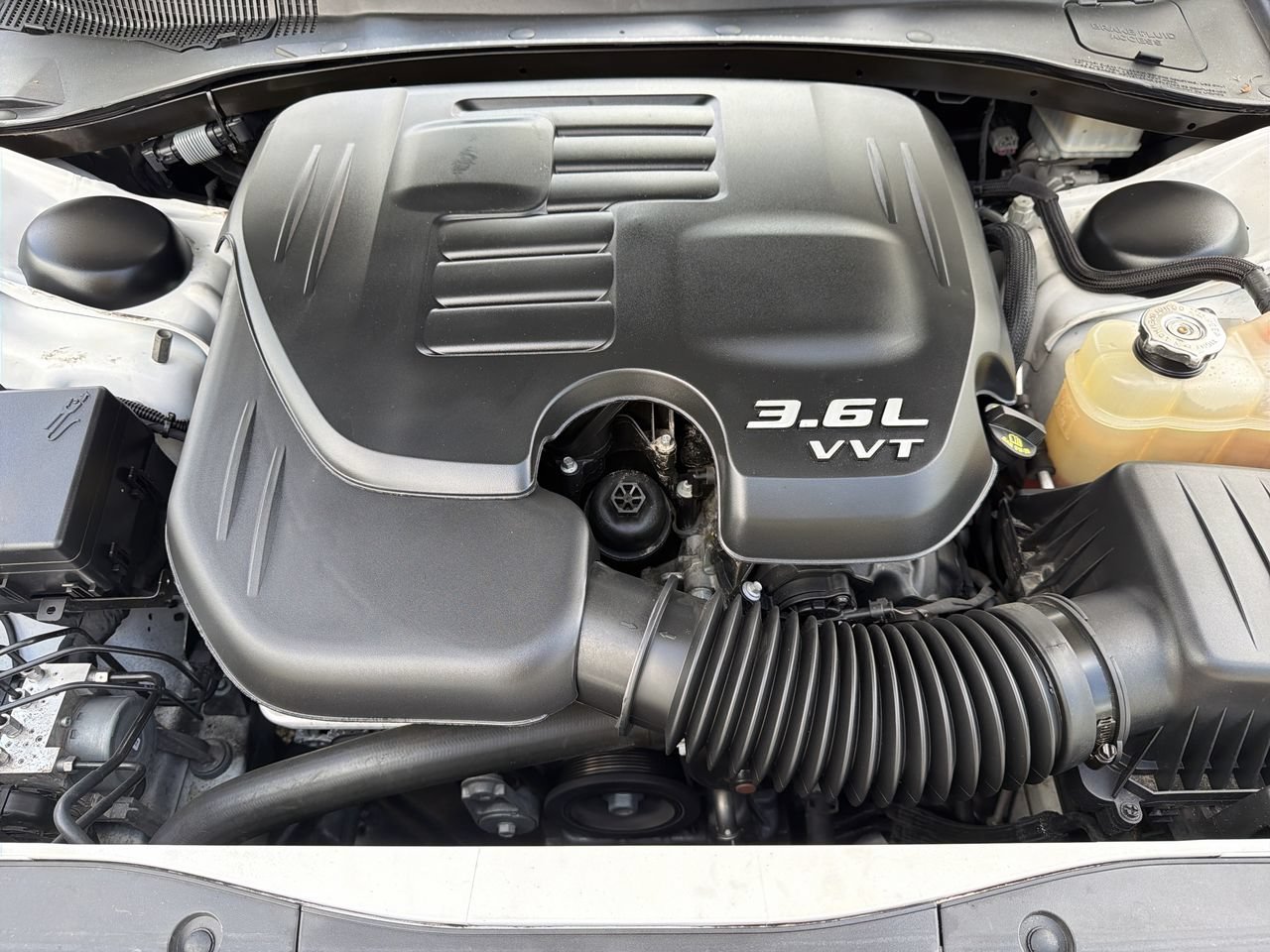 Used 2021 Dodge Charger SXT RWD image 10