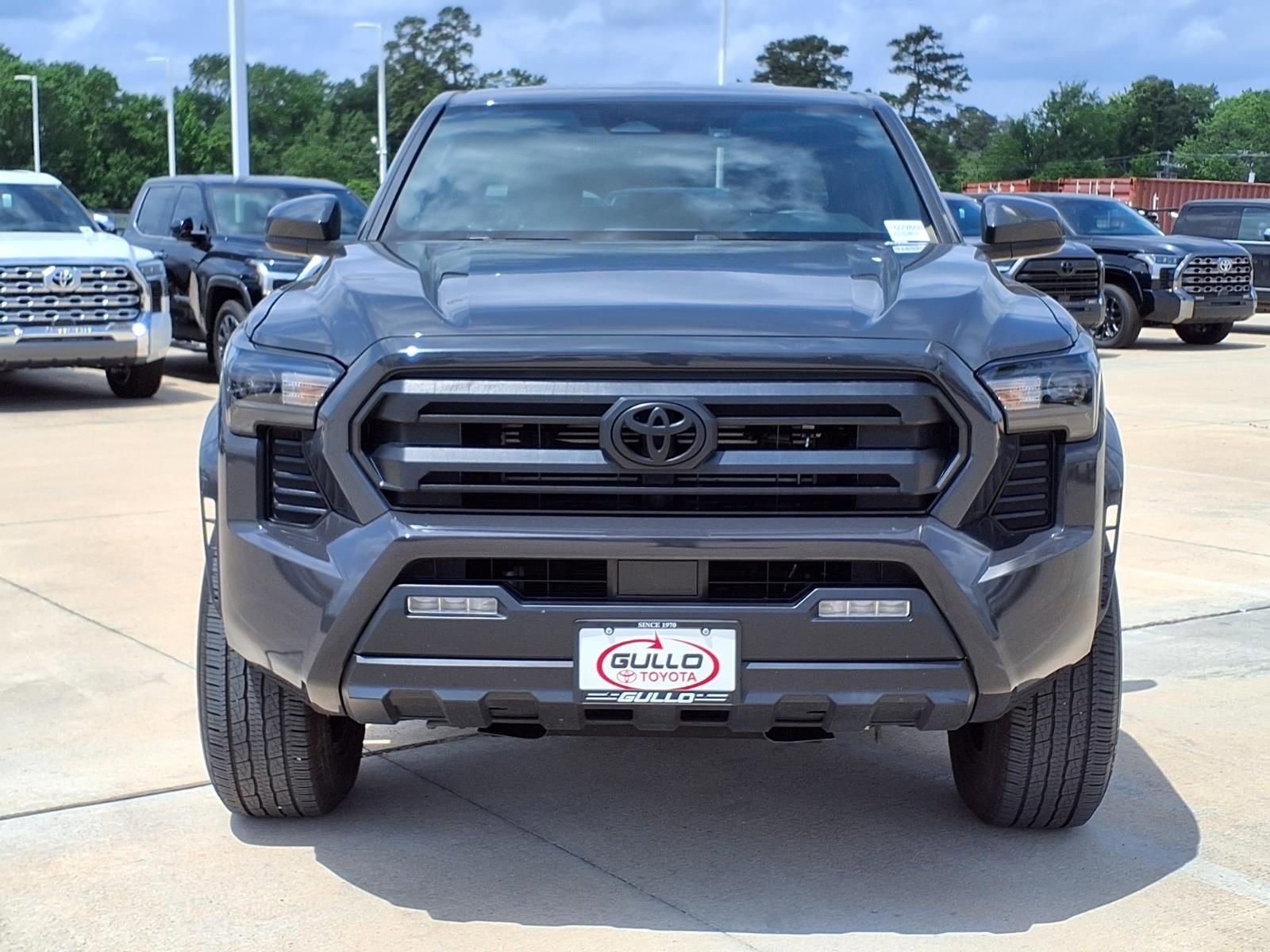 Certified 2024 Toyota Tacoma SR5 AWD/4WD image 4