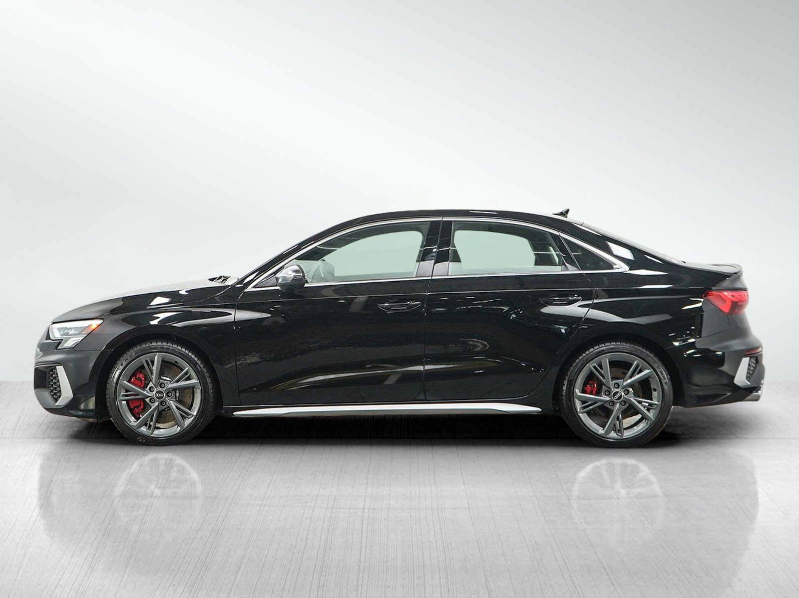 Used 2022 Audi S3 Premium AWD/4WD image 2