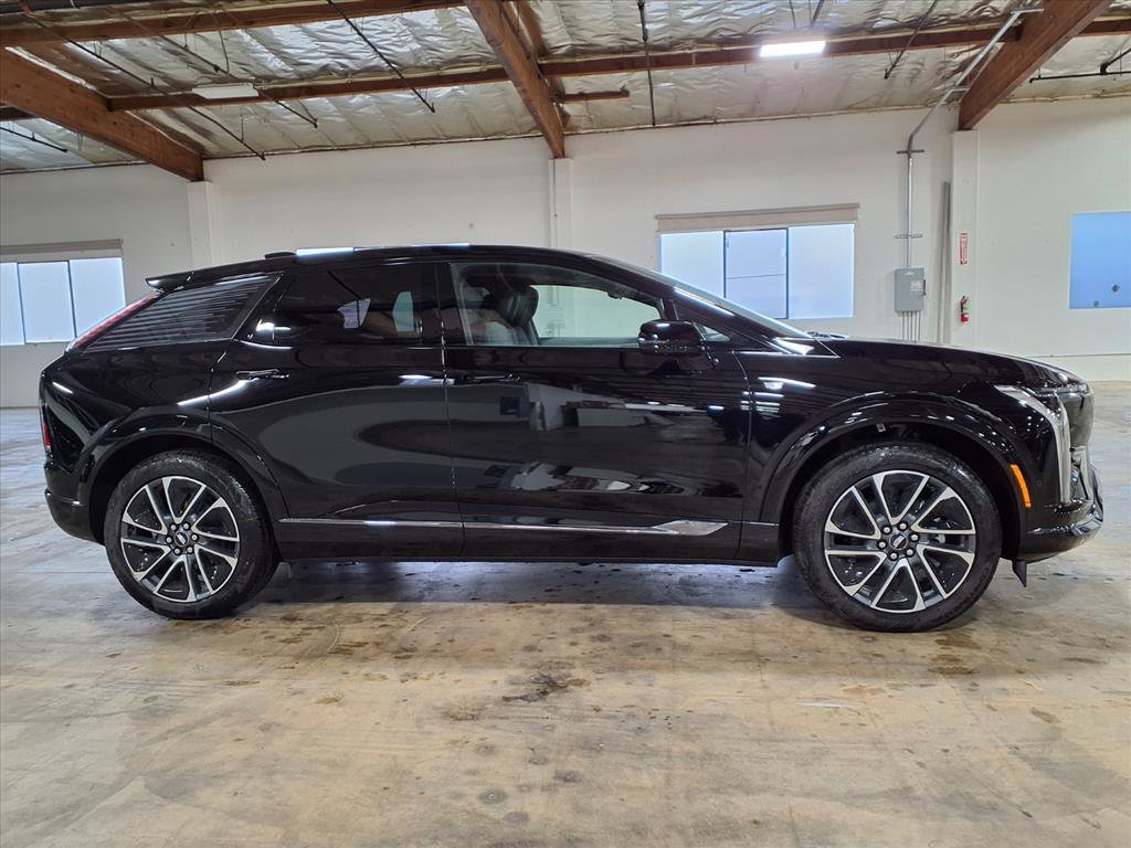 New 2026 Cadillac Optiq Sport 1 image 4