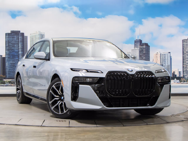 Used 2026 BMW 740i xDrive AWD/4WD image 1