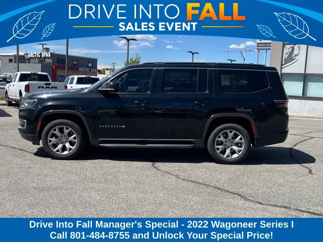 Used 2022 Jeep Wagoneer Series I w/ Premium Group I AWD/4WD image 2