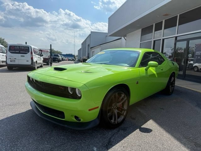 Used 2023 Dodge Challenger R/T Scat Pack w/ Plus Package RWD image 7
