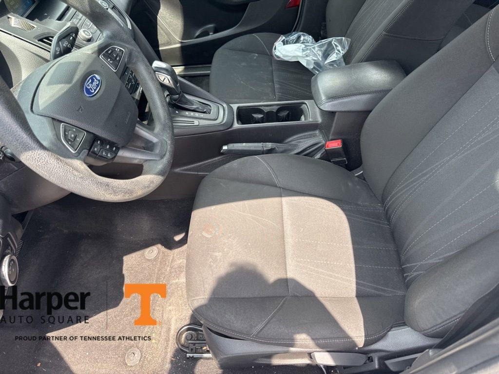 Used 2015 Ford Focus SE FWD image 13