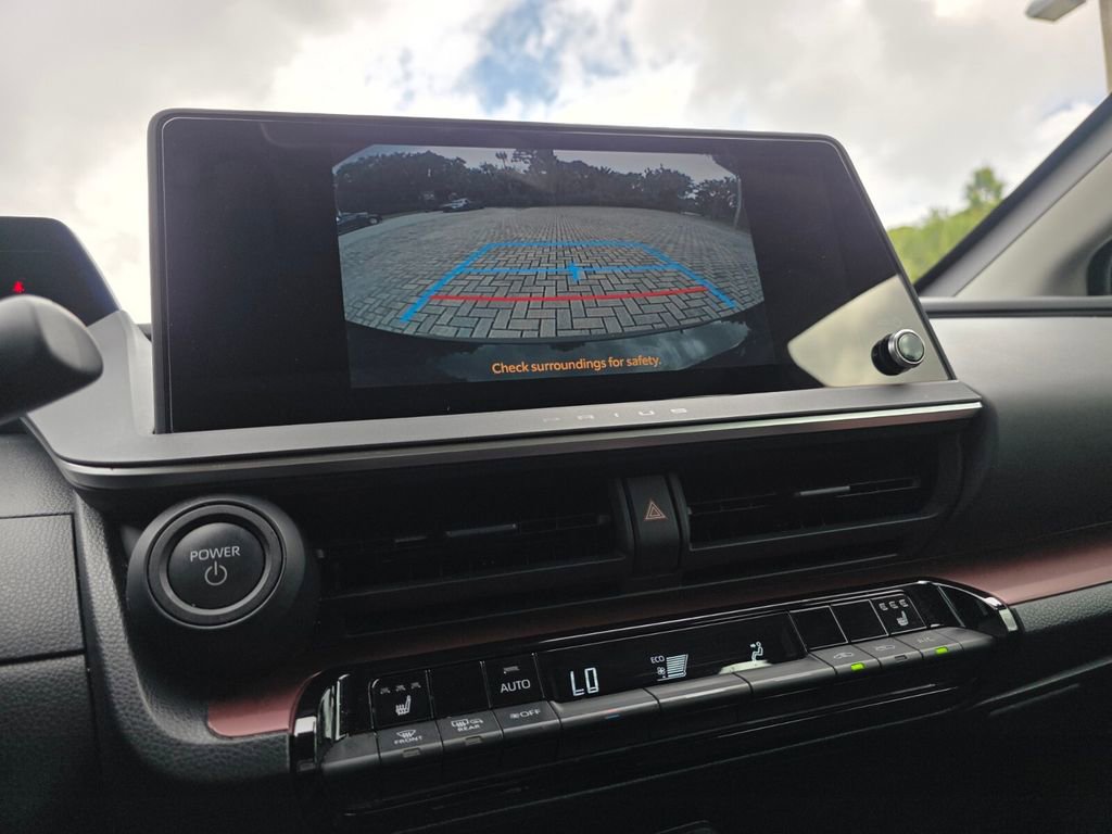 Used 2024 Toyota Prius Prime FWD image 33