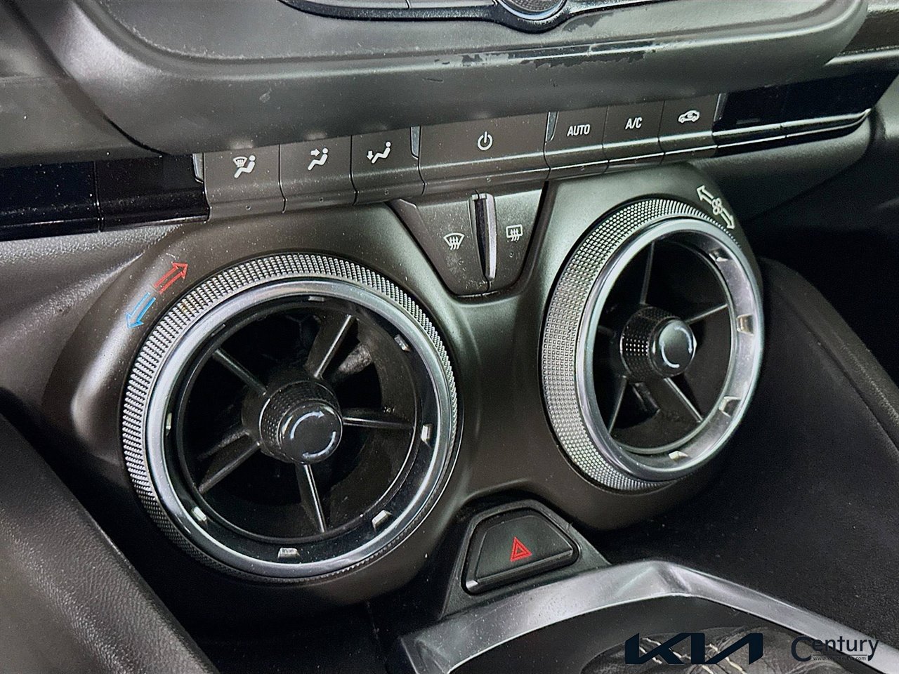 Used 2019 Chevrolet Camaro LT image 14