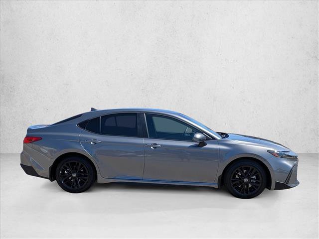 Used 2026 Toyota Camry SE w/ Convenience Package FWD image 4