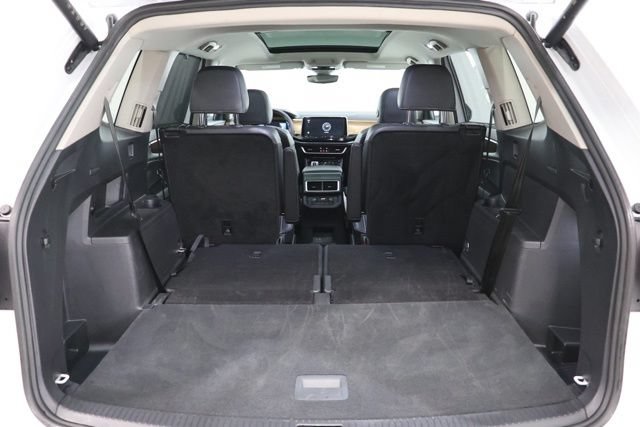 Used 2025 Volkswagen Atlas SE FWD image 33