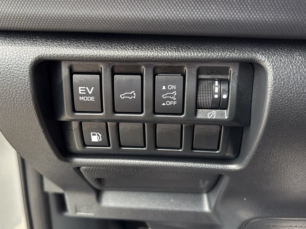 Used 2025 Subaru Forester Touring AWD/4WD image 40