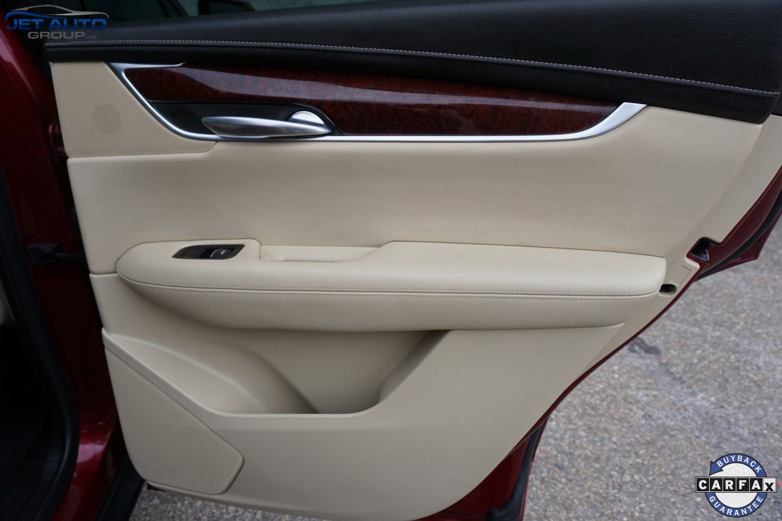 Used 2018 Cadillac XT5 Luxury w/ Driver Awareness Package image 22