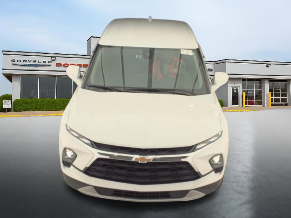 Used 2025 Chevrolet Blazer LT AWD/4WD image 6