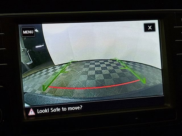 Used 2017 Volkswagen GTI SE image 15