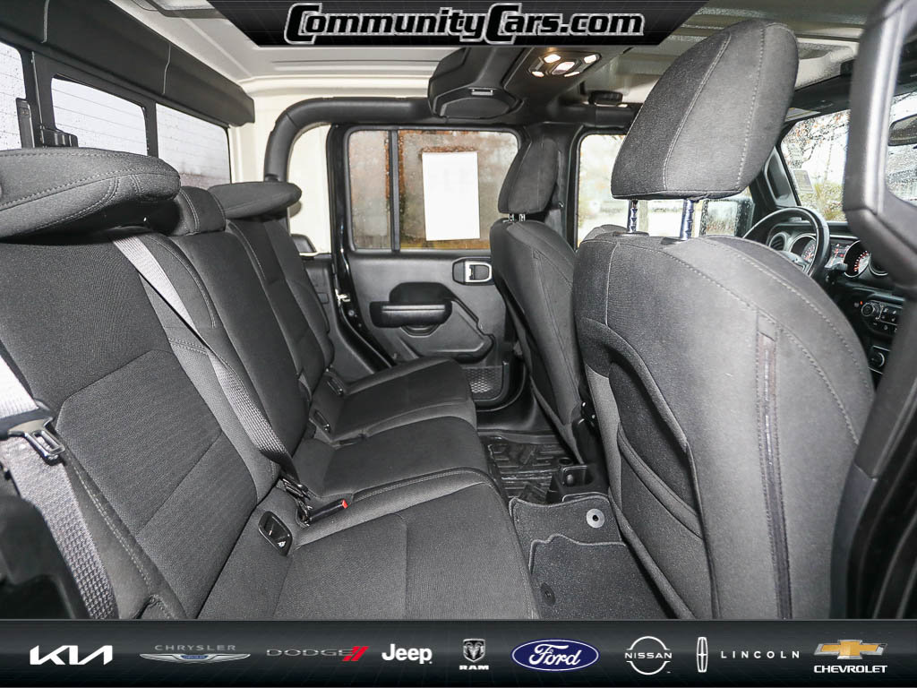 Used 2021 Jeep Gladiator Sport image 23