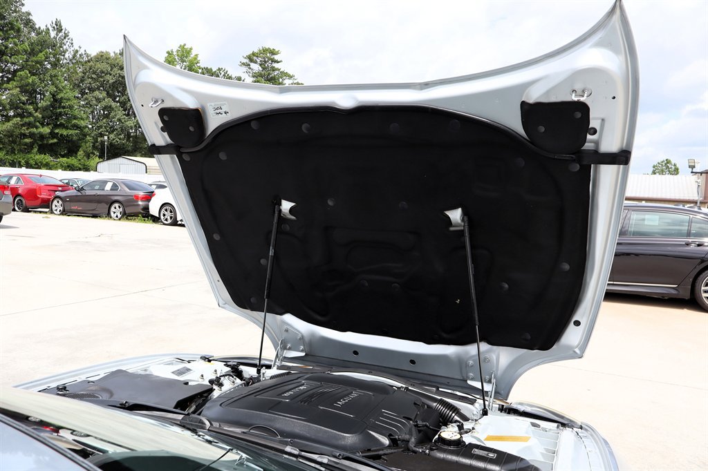 Used 2010 Jaguar XK Coupe RWD image 37