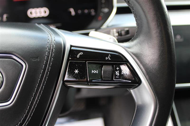 Used 2022 Audi A8 L 3.0T AWD/4WD image 17