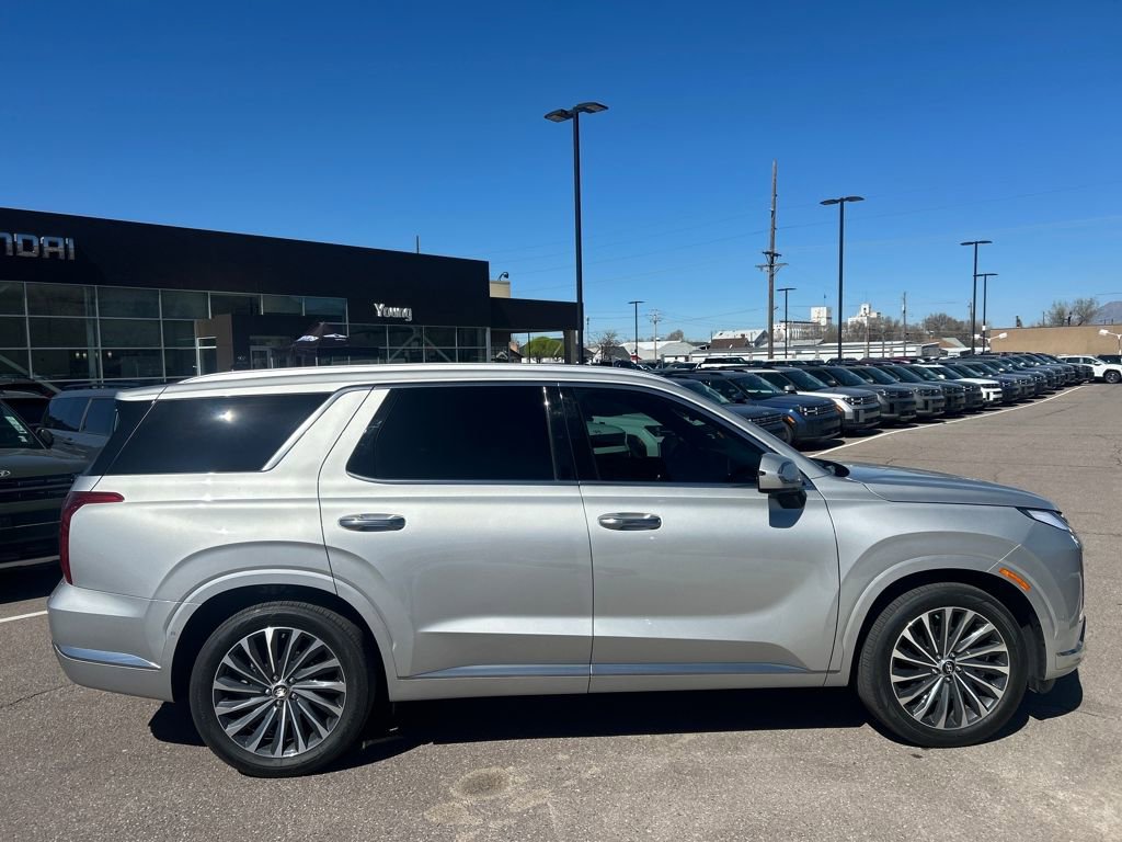 Used 2024 Hyundai Palisade Calligraphy image 8