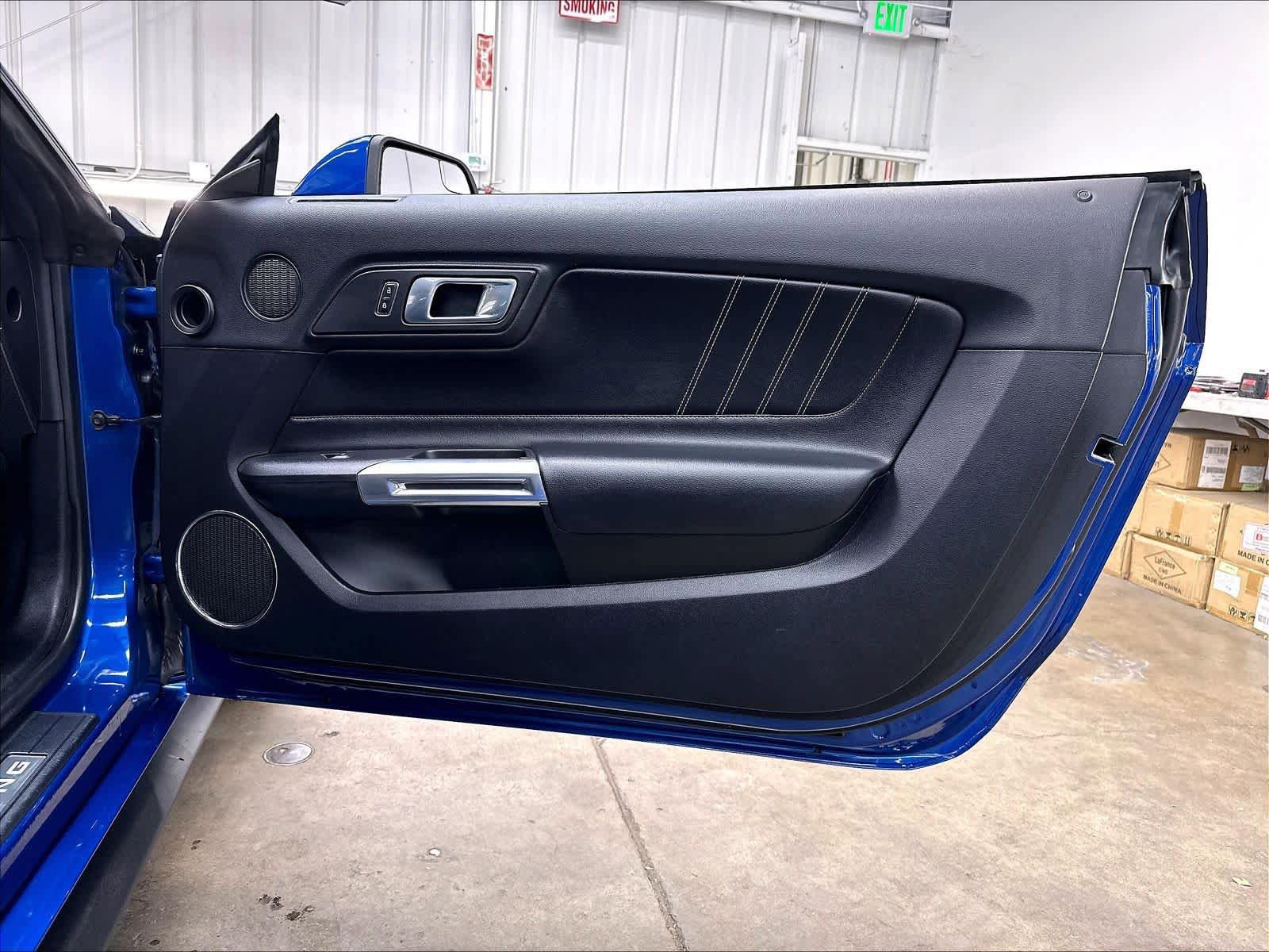Used 2018 Ford Mustang GT Premium w/ GT Performance Package RWD image 23