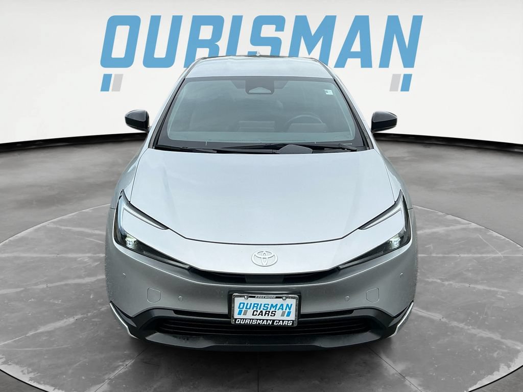 Certified 2024 Toyota Prius LE FWD image 10