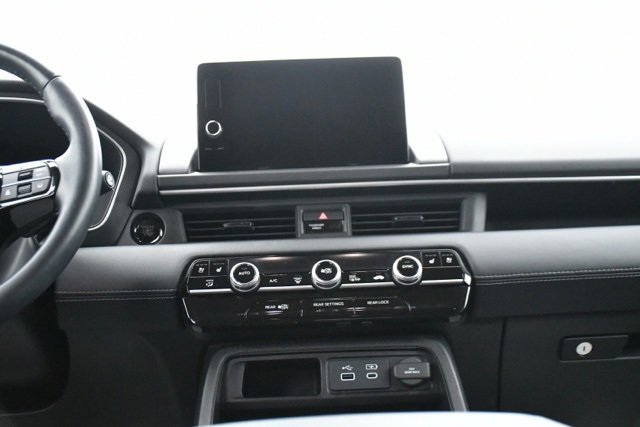 Used 2023 Honda Pilot Elite image 11