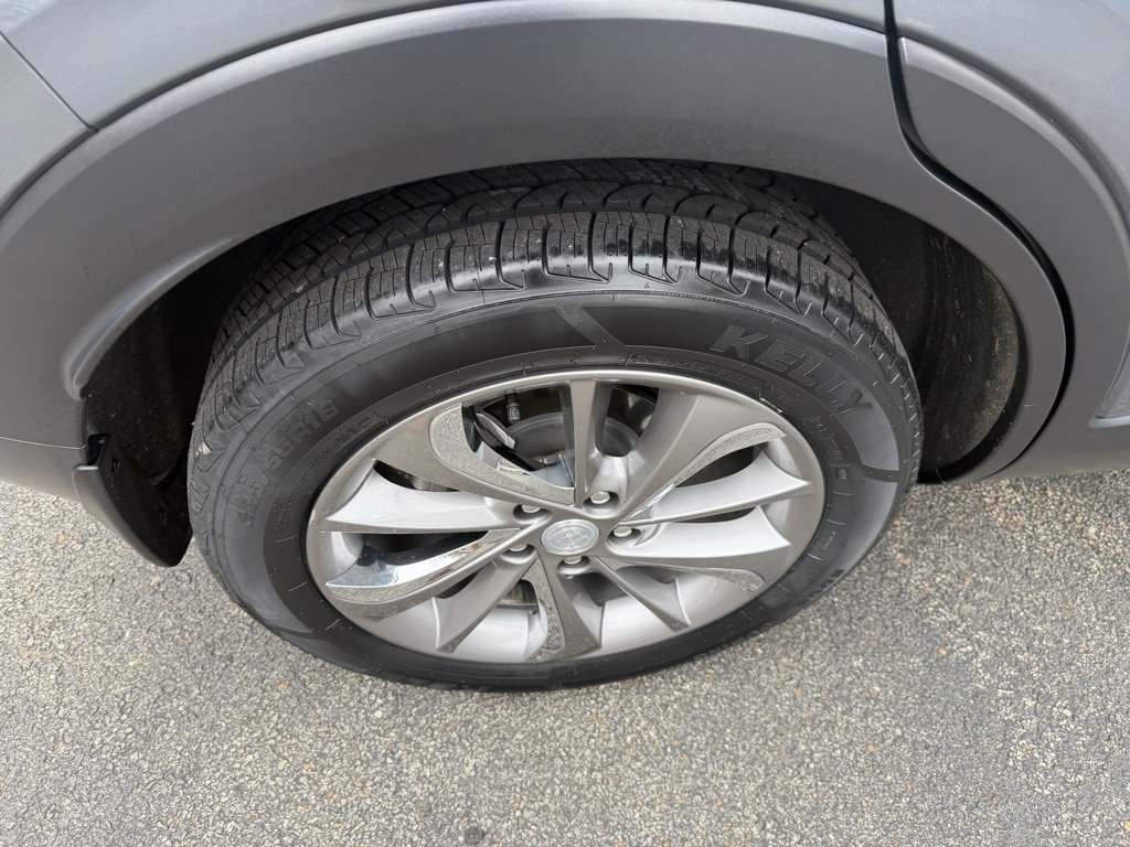 Used 2022 Buick Encore GX Essence w/ Experience Buick Package image 10