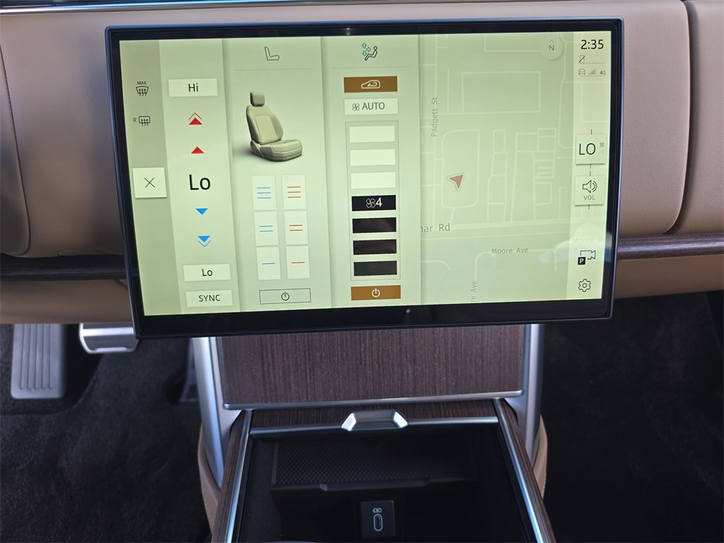 New 2026 Land Rover Range Rover SE image 25