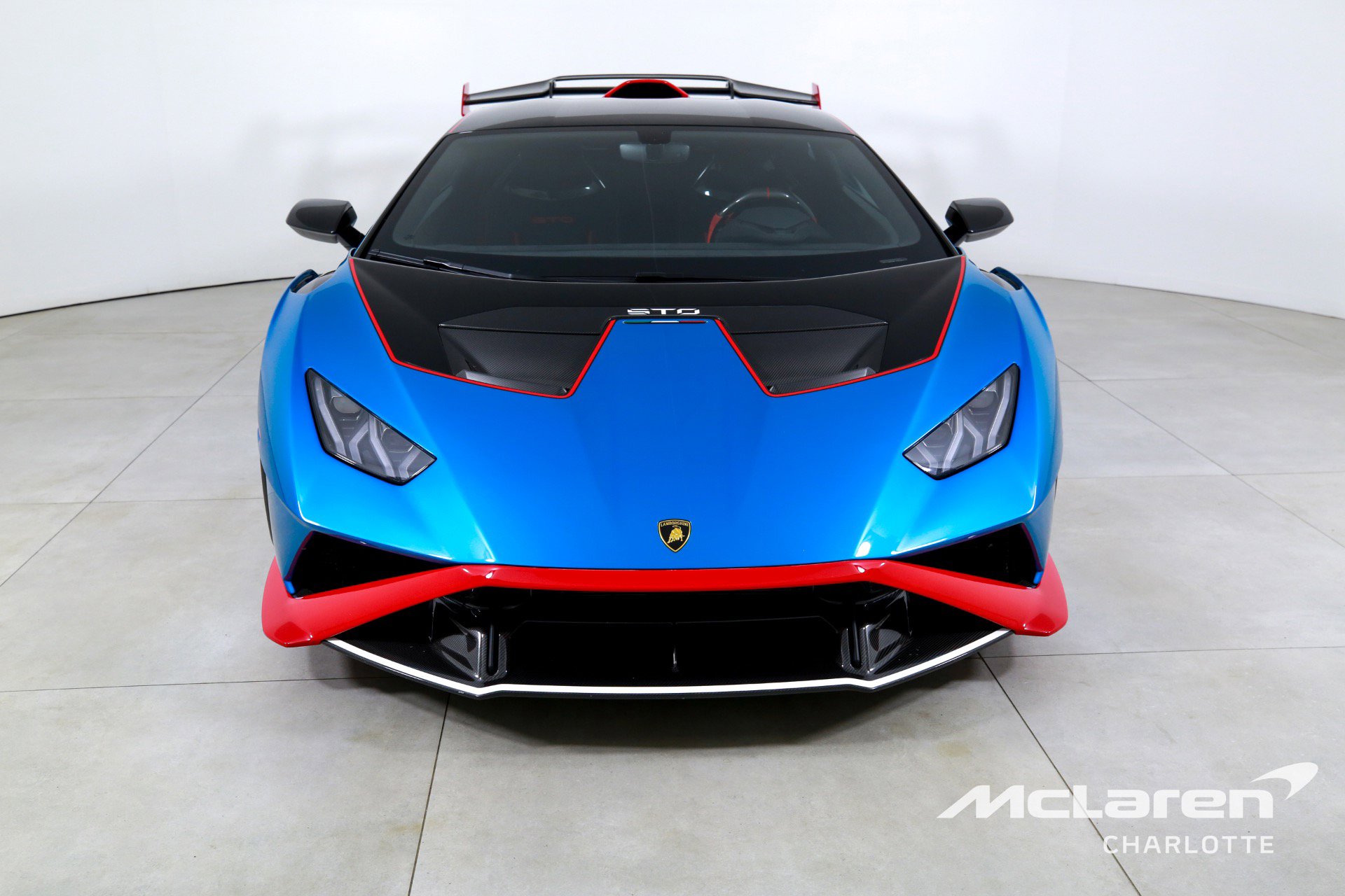 Used 2023 Lamborghini Huracan STO image 4