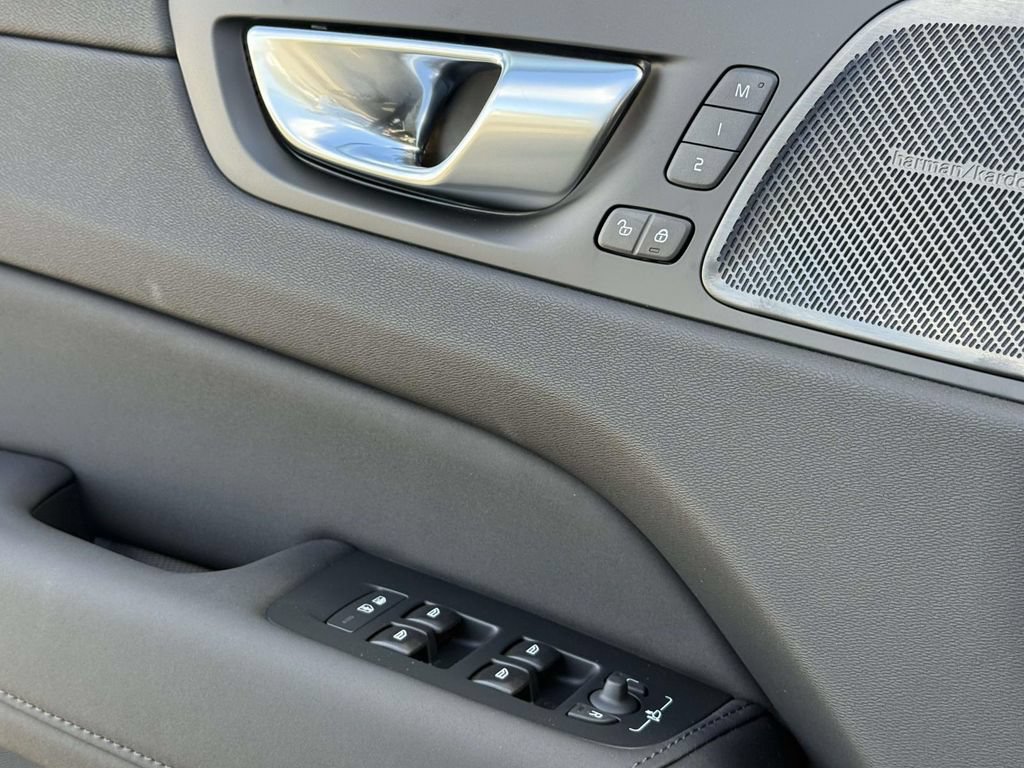 Certified 2026 Volvo XC60 B5 Ultra w/ Protection Package Premier AWD/4WD image 18