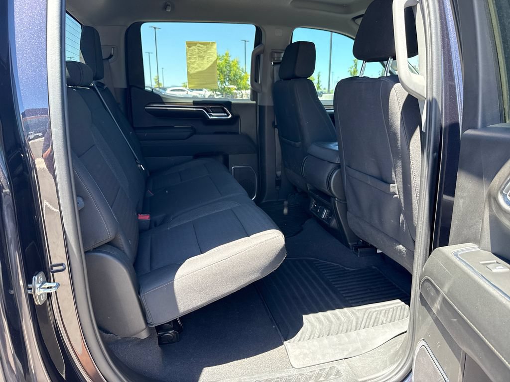Used 2024 Chevrolet Silverado 1500 LT AWD/4WD image 28