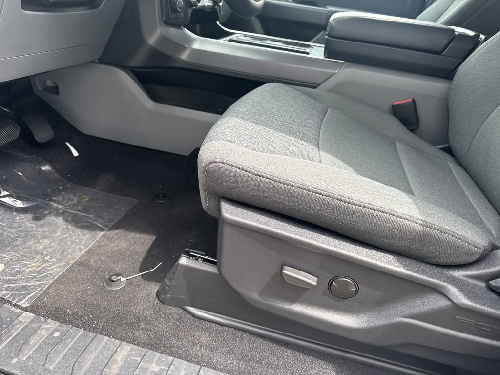 Used 2024 Ford F150 XLT w/ Mobile Office Package image 29