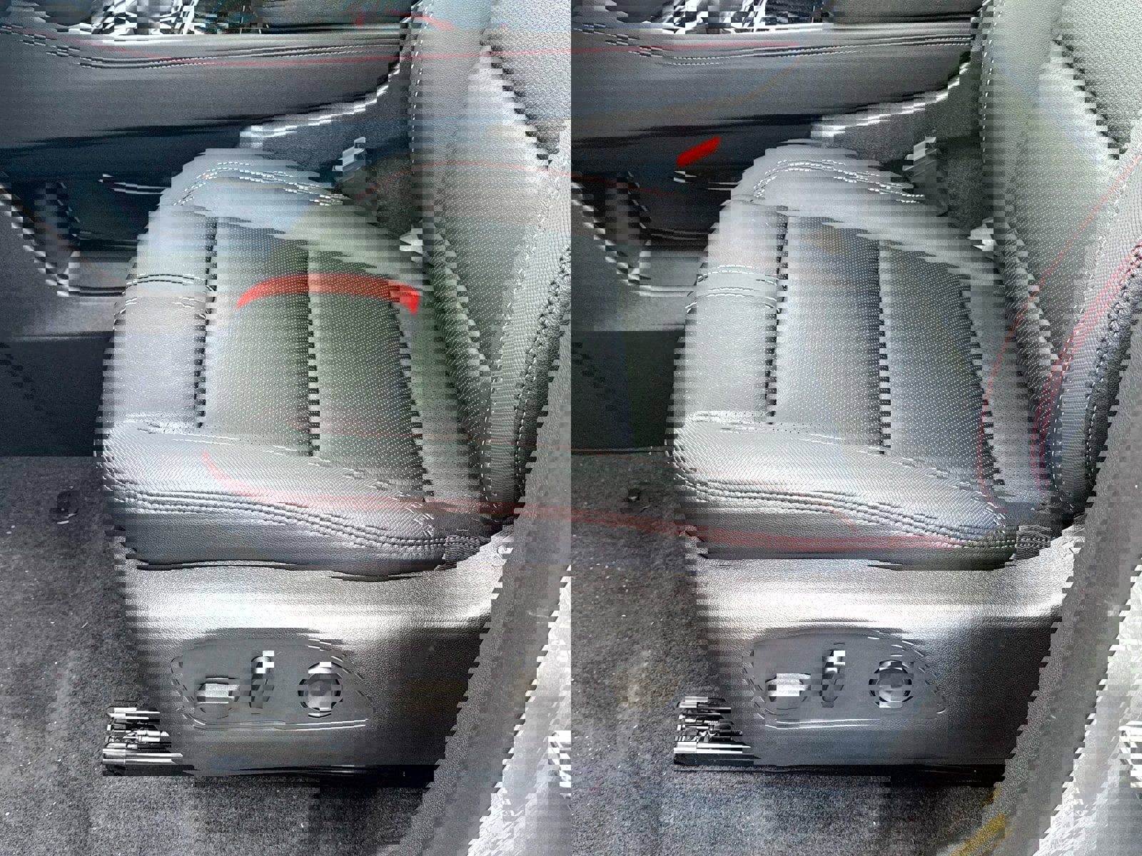 New 2026 Chevrolet Traverse RS AWD/4WD image 20