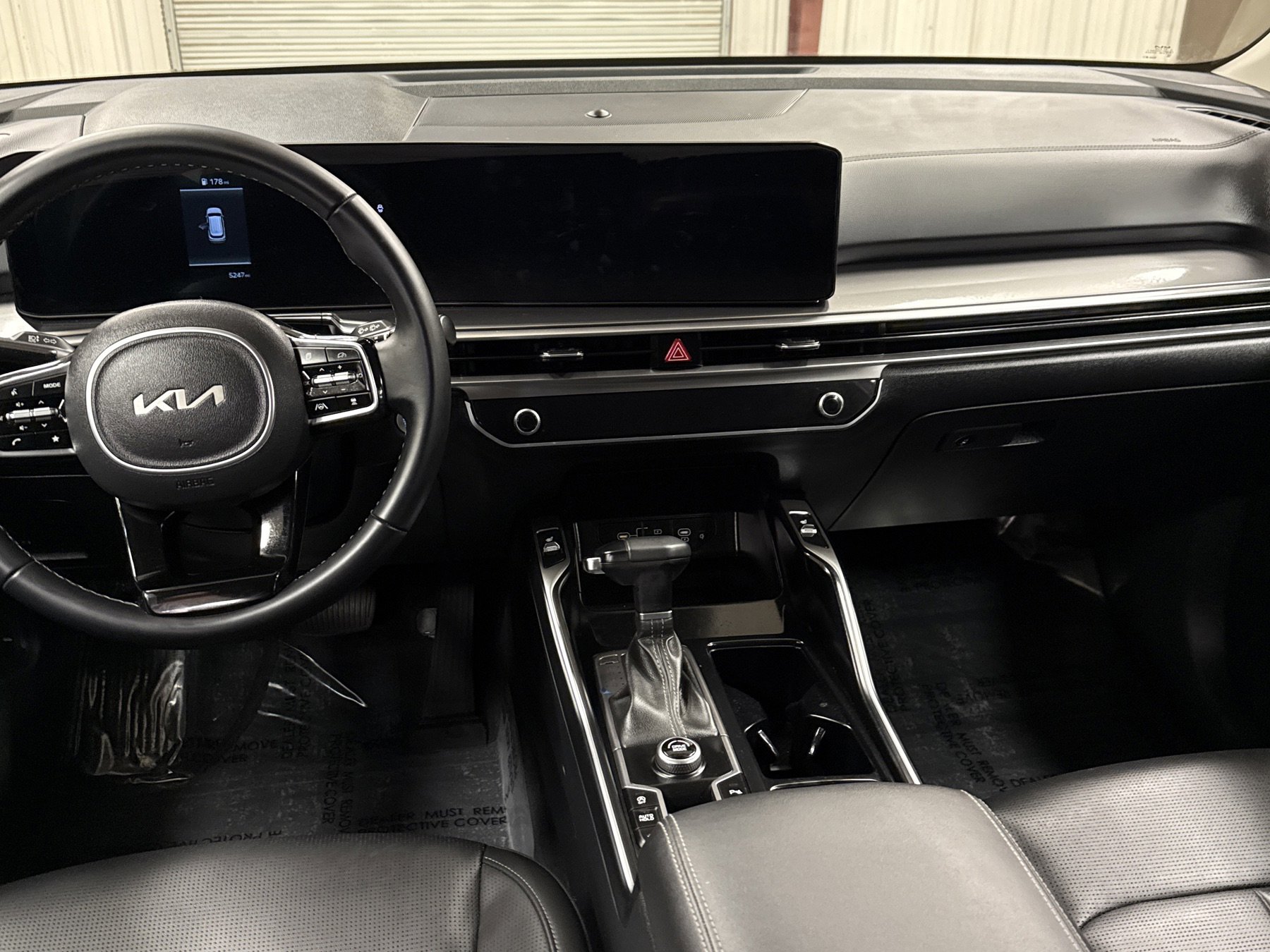 Used 2025 Kia Sorento S w/ Panoramic Sunroof Package image 16