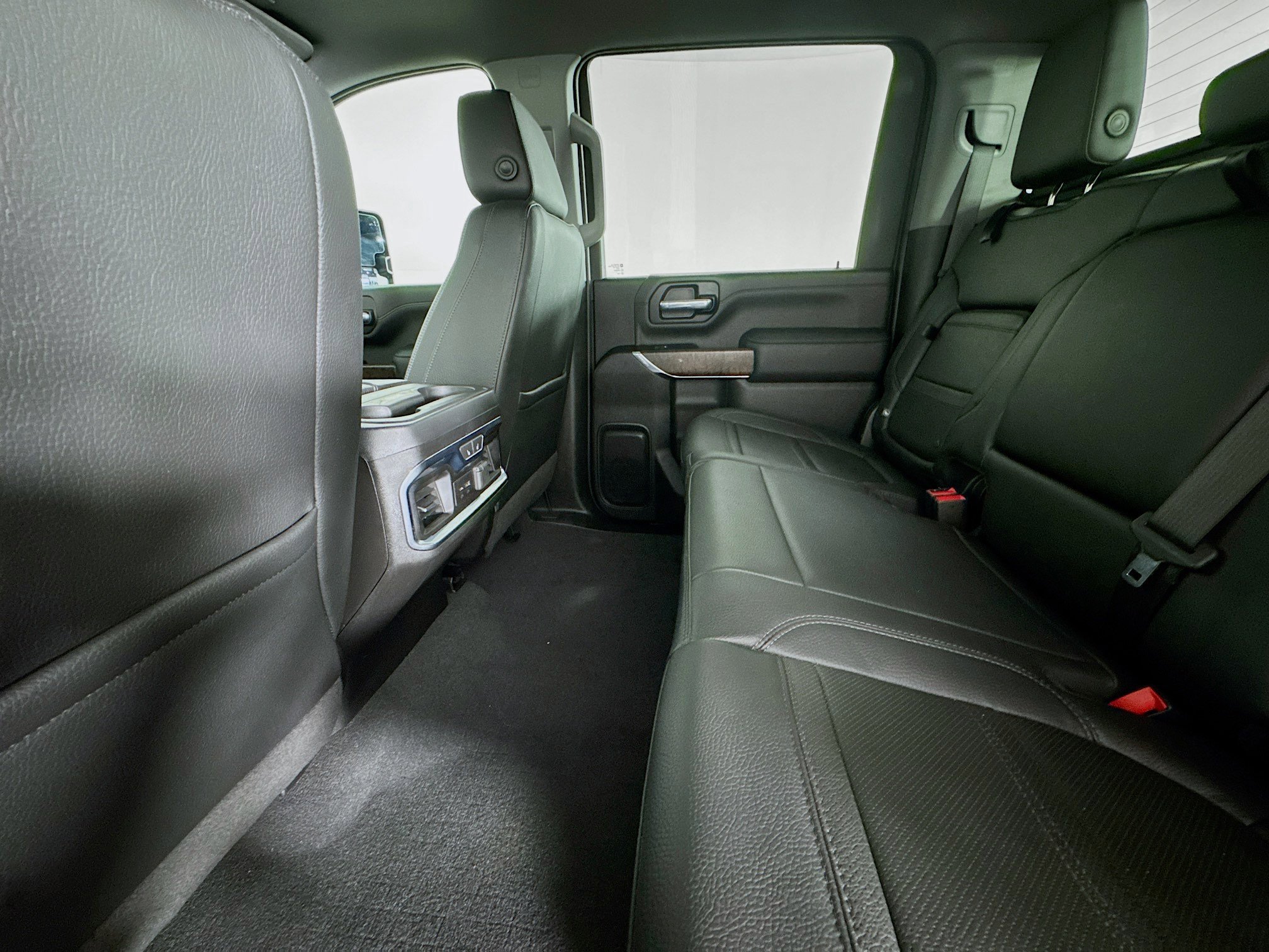 Used 2023 GMC Sierra 3500 Denali w/ Denali Ultimate Package image 23