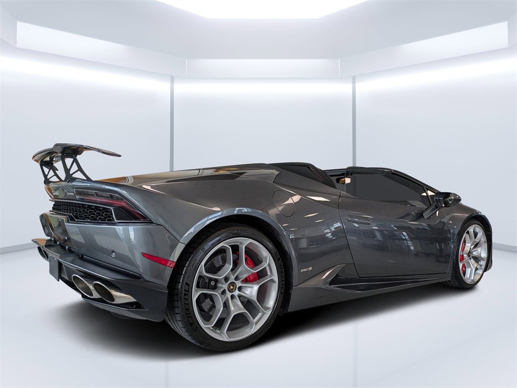 Used 2017 Lamborghini Huracan LP 610-4 image 3