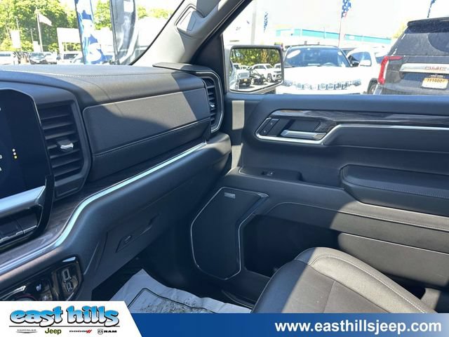 Used 2023 Chevrolet Silverado 1500 LTZ w/ LTZ Convenience Package II AWD/4WD image 36