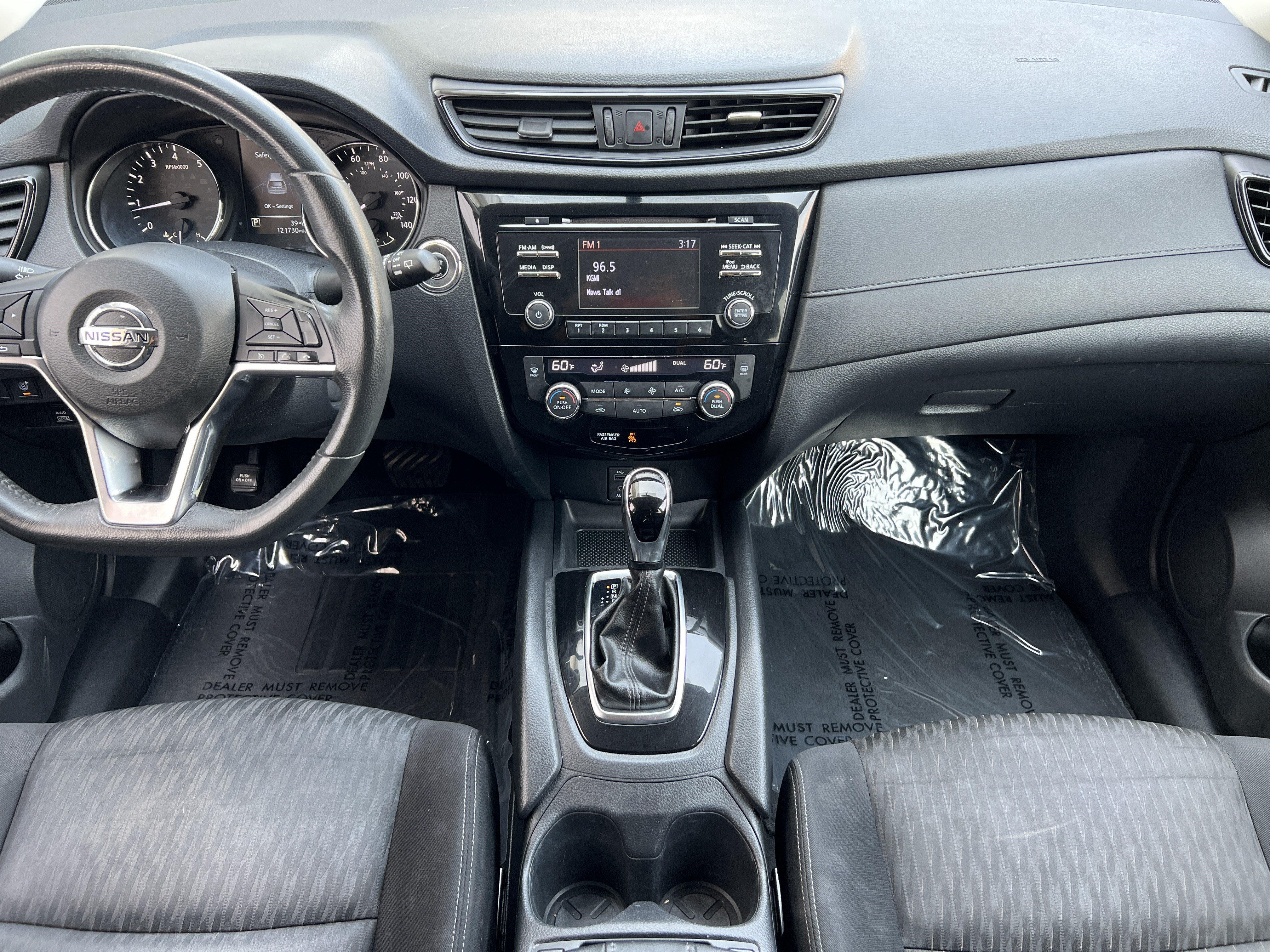 Used 2017 Nissan Rogue SV AWD/4WD image 32