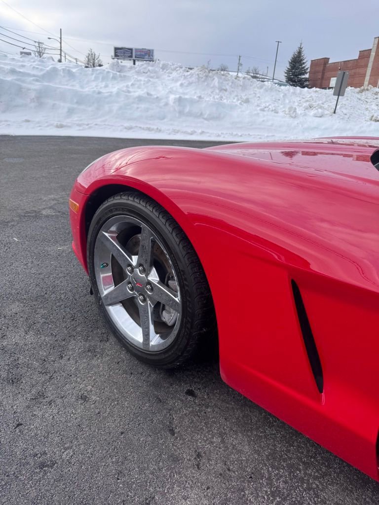 Used 2006 Chevrolet Corvette Convertible w/ Preferred Equipment Group image 27