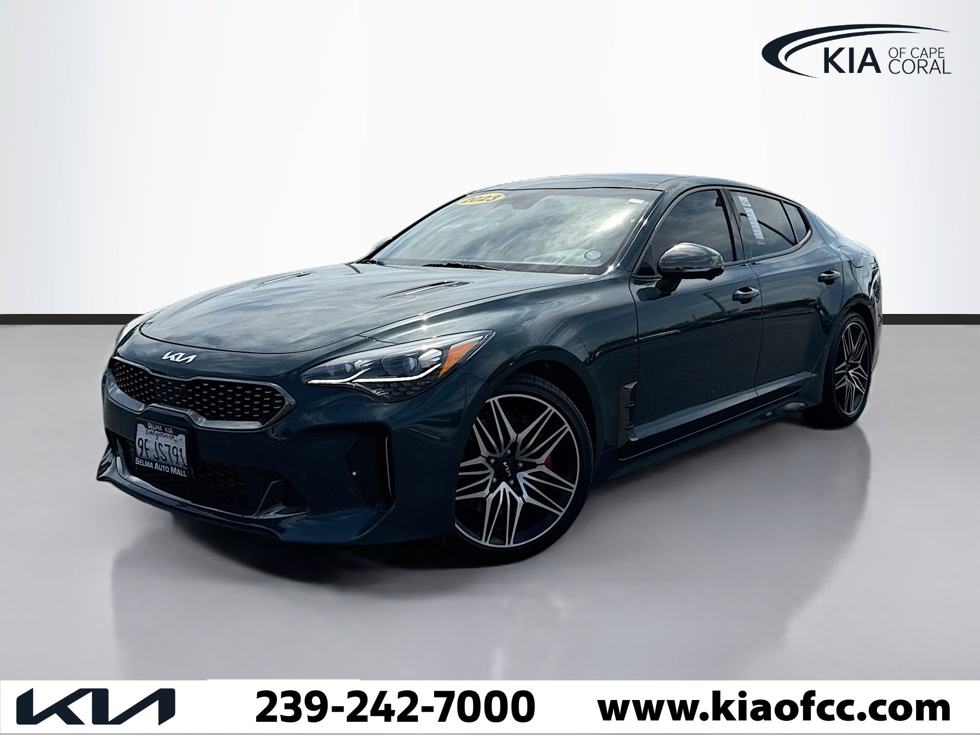 Certified 2023 Kia Stinger GT2 image 2