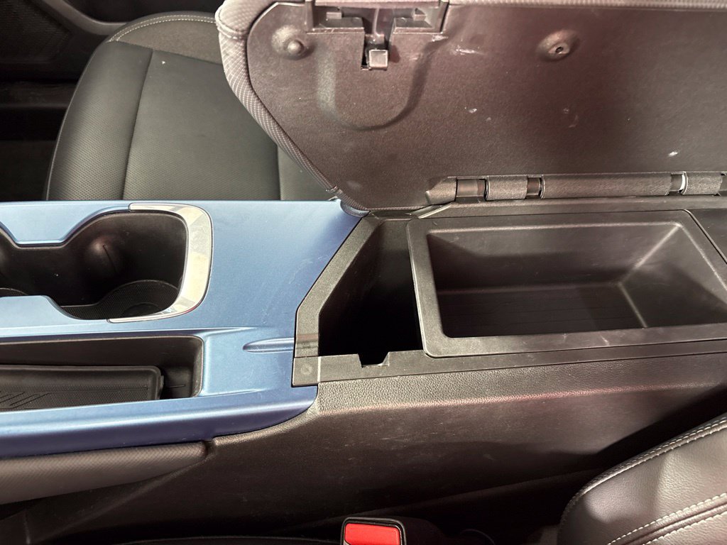 Used 2024 Chevrolet Equinox EV LT w/ LPO, Active Package FWD image 39
