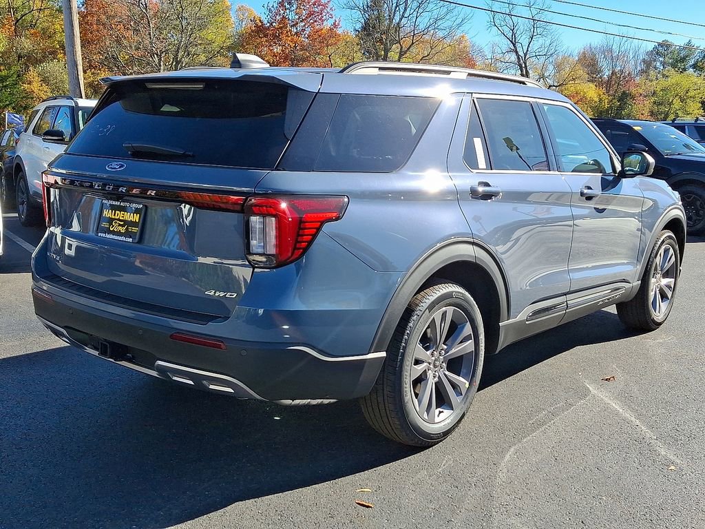 New 2026 Ford Explorer Active w/ Active Comfort Package image 4